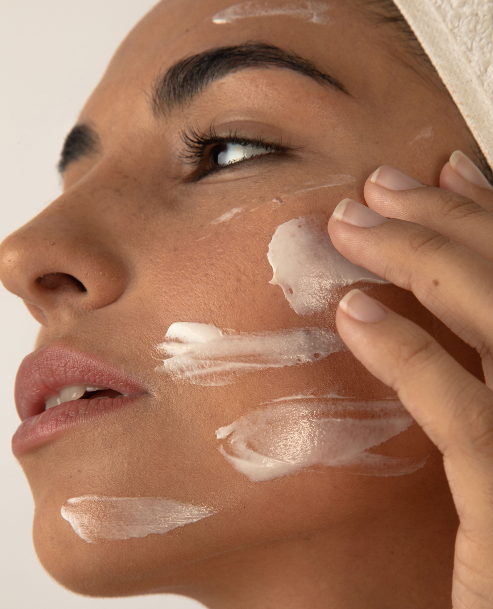 Naturalle Carotonic Extreme Glow Renewing Face Cream - Image 9